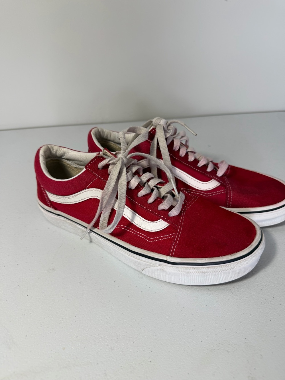 Vans Old Skool Red White Low Top Sneakers Women’s Size 9 Men’s 7.5 Classic Skate